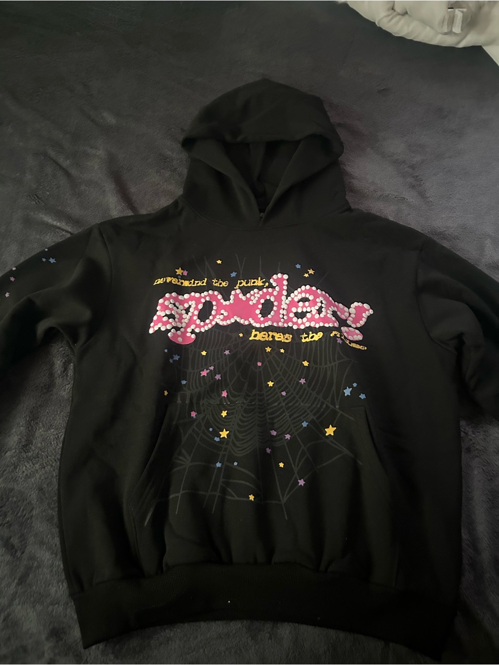 S5der pink and black hoodie